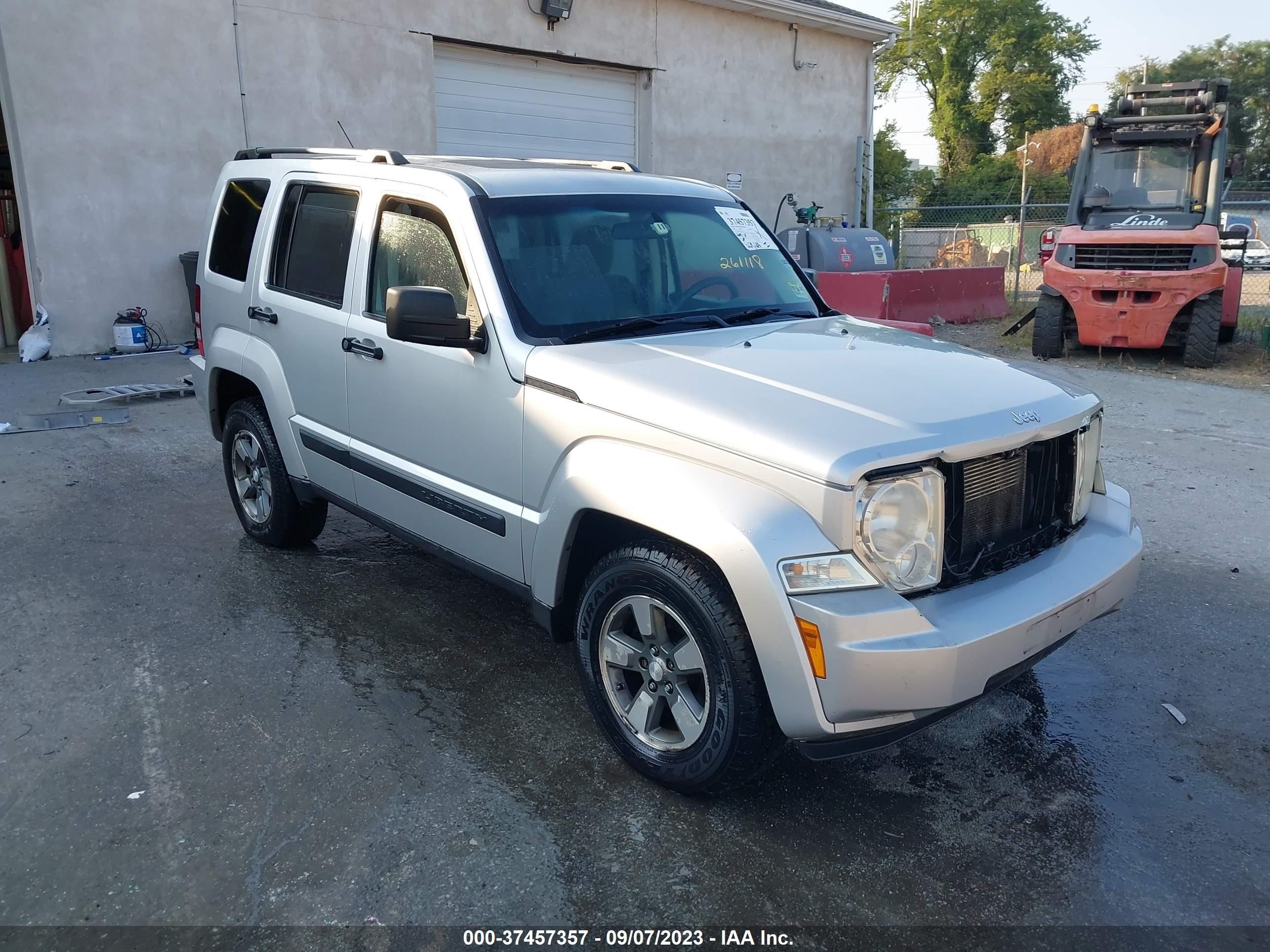 jeep liberty (north america) 2008 1j8gn28k68w261118