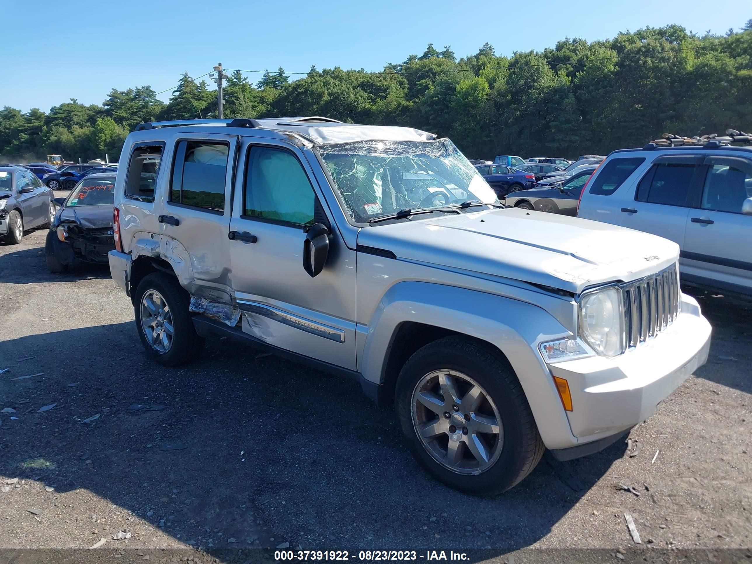 jeep liberty (north america) 2008 1j8gn58k68w146312