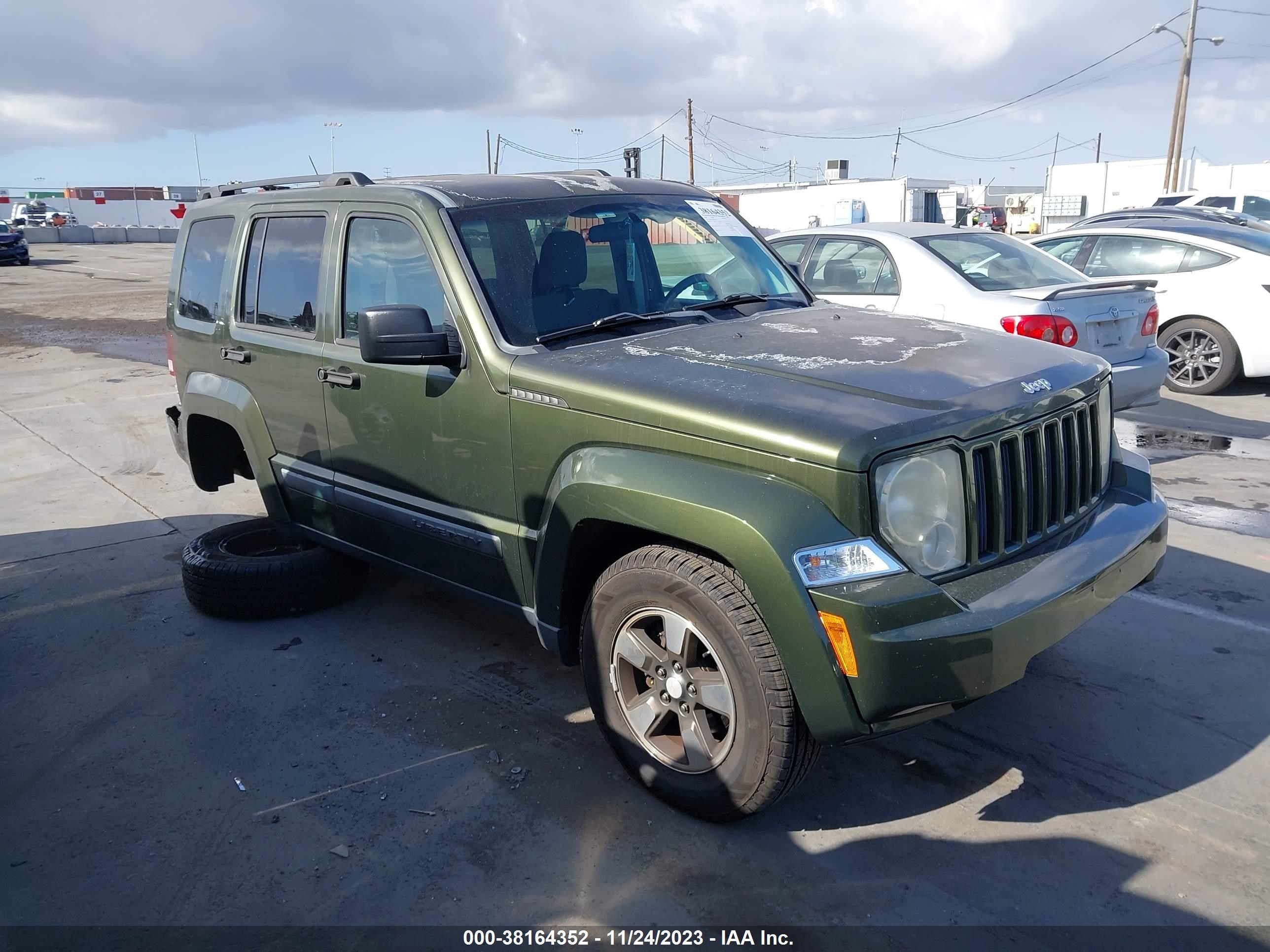 jeep liberty (north america) 2008 1j8gp28k38w167045