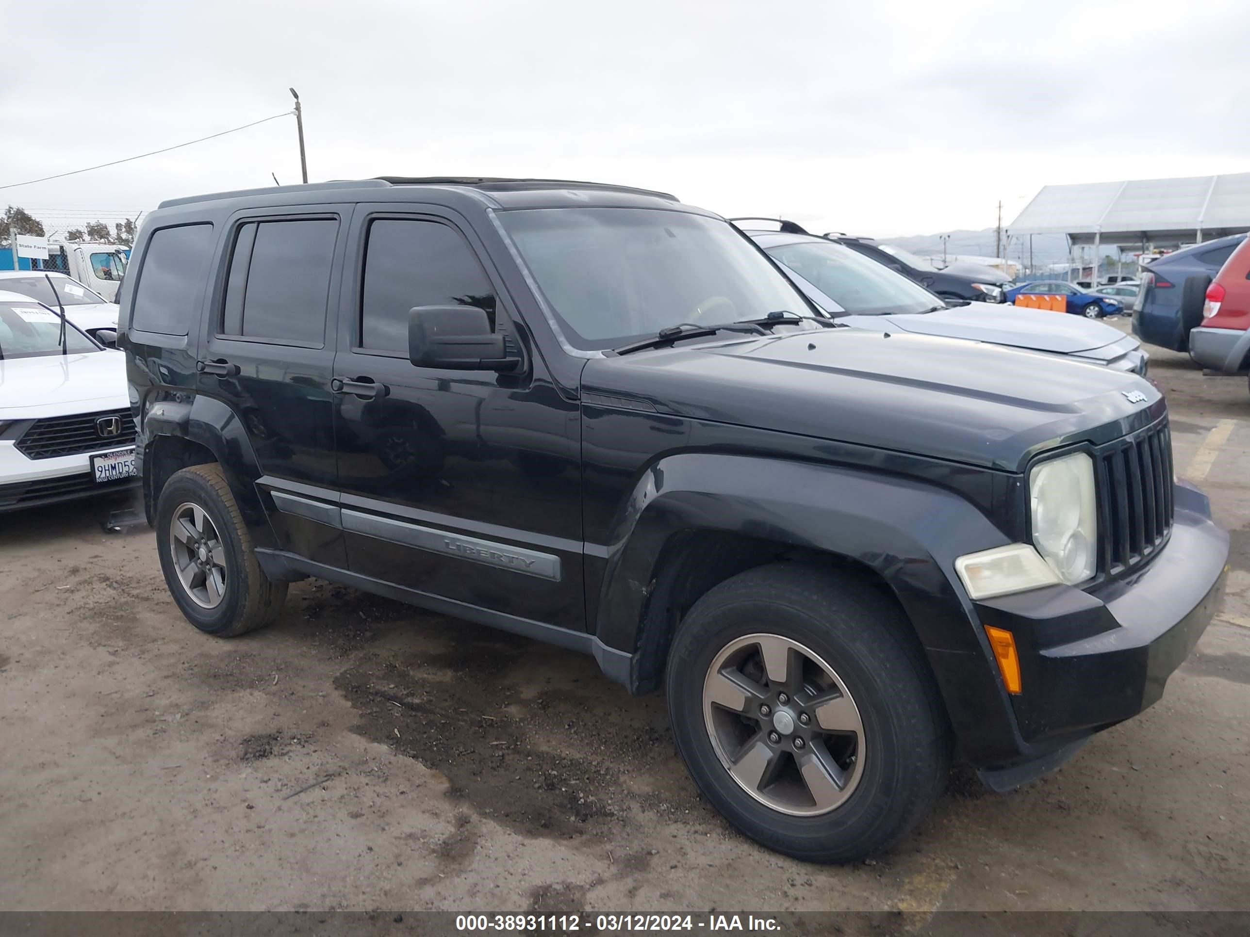 jeep liberty (north america) 2008 1j8gp28k38w272409