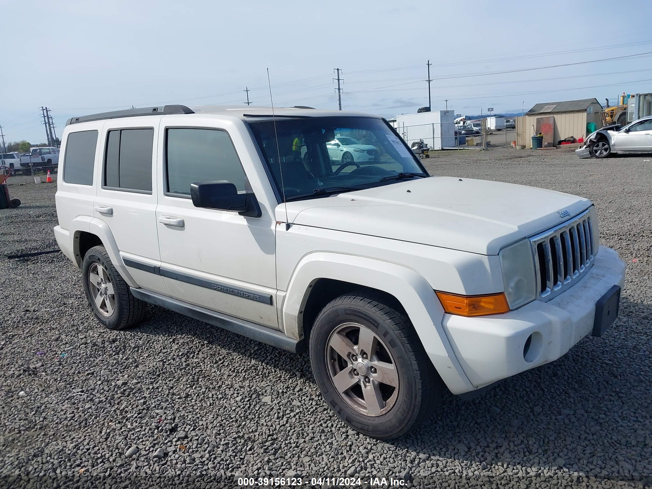 jeep commander 2007 1j8hg48n97c656883