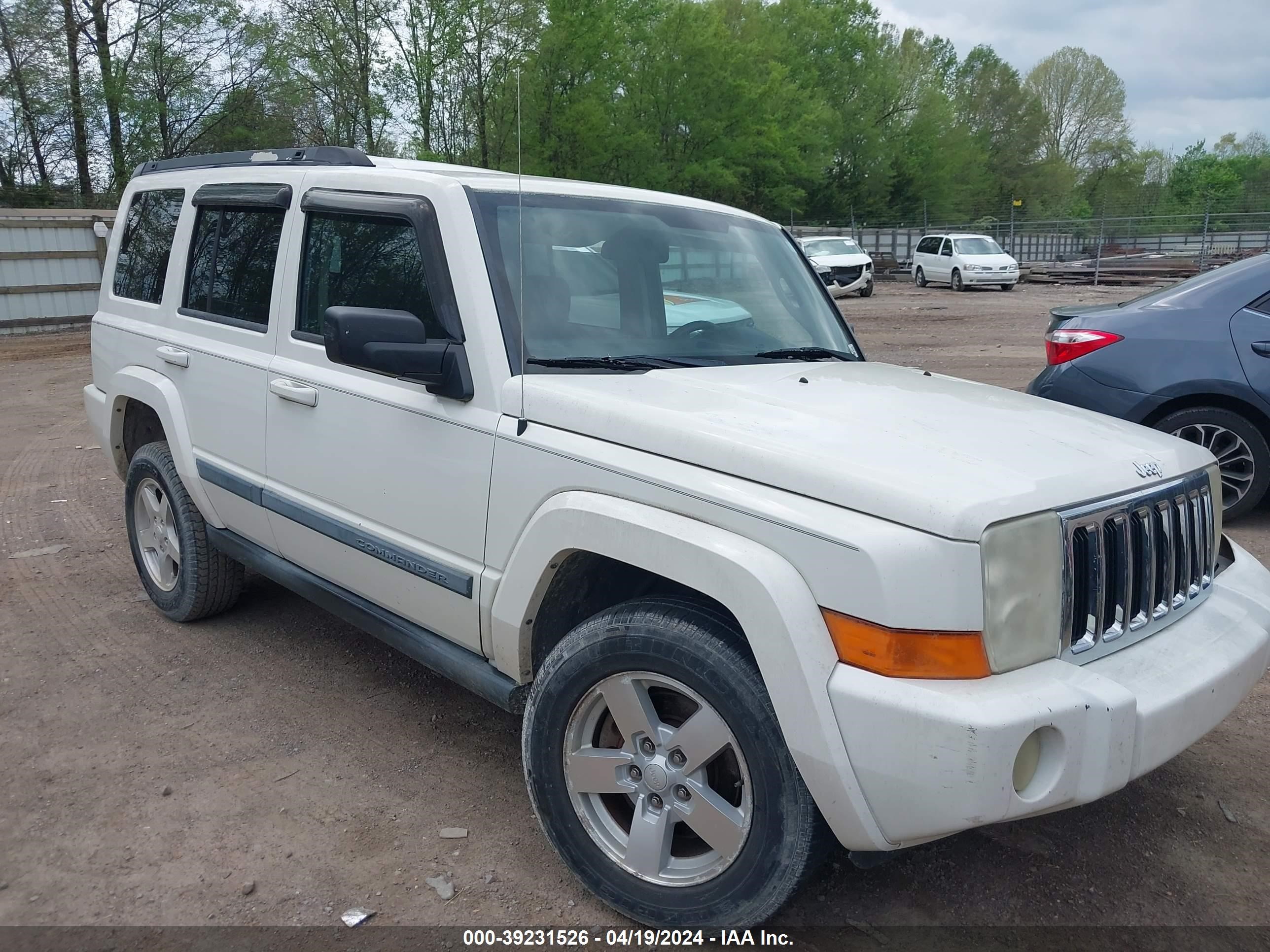 jeep commander 2008 1j8hh48k28c218873