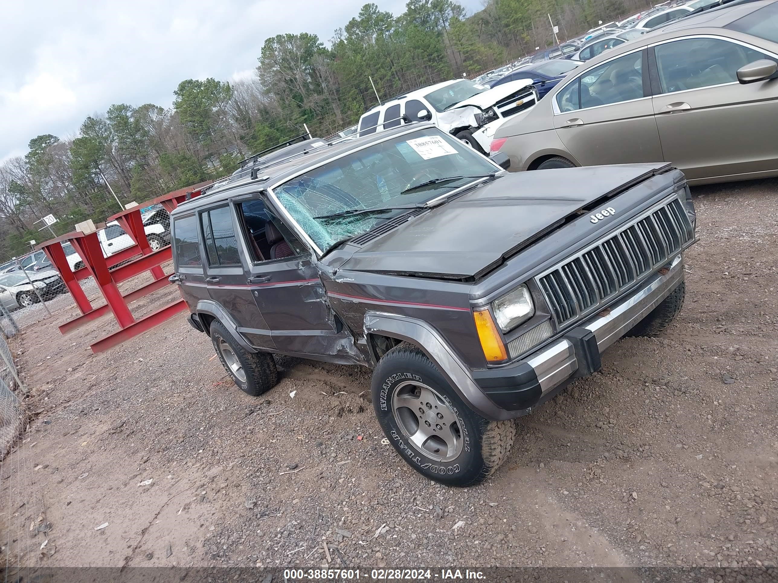 jeep cherokee 1988 1jcml7820jt212323