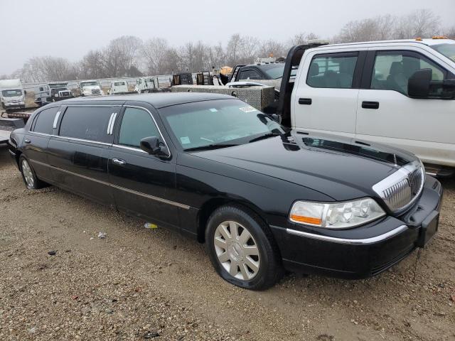 lincoln town car e 2003 1l1fm81w33y653215