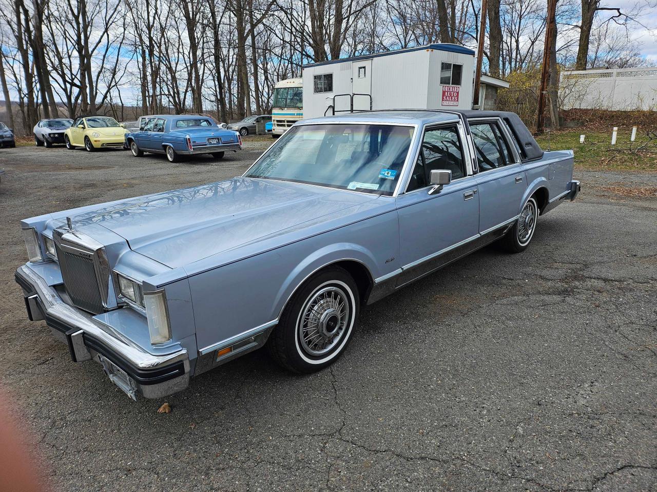 lincoln town car 1984 1lnbp96f3ey712821