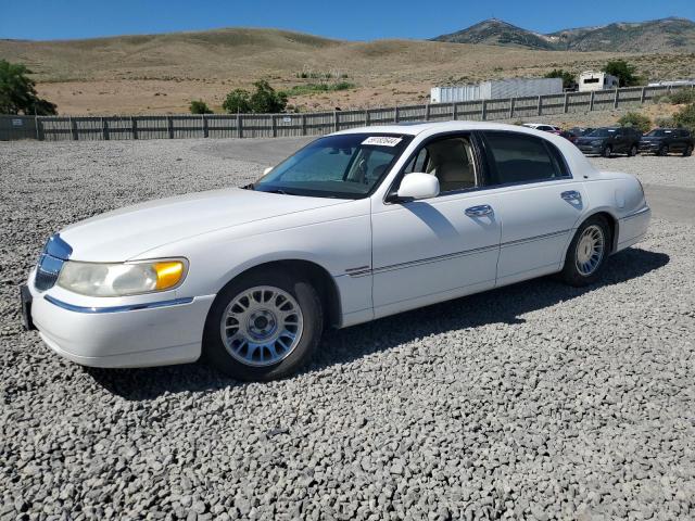 lincoln town car c 1998 1lnfm83w5wy712233