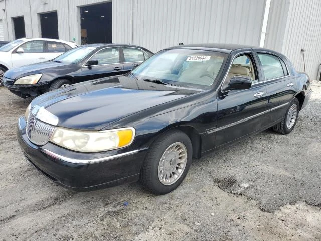 lincoln town car c 1998 1lnfm83w9wy658886