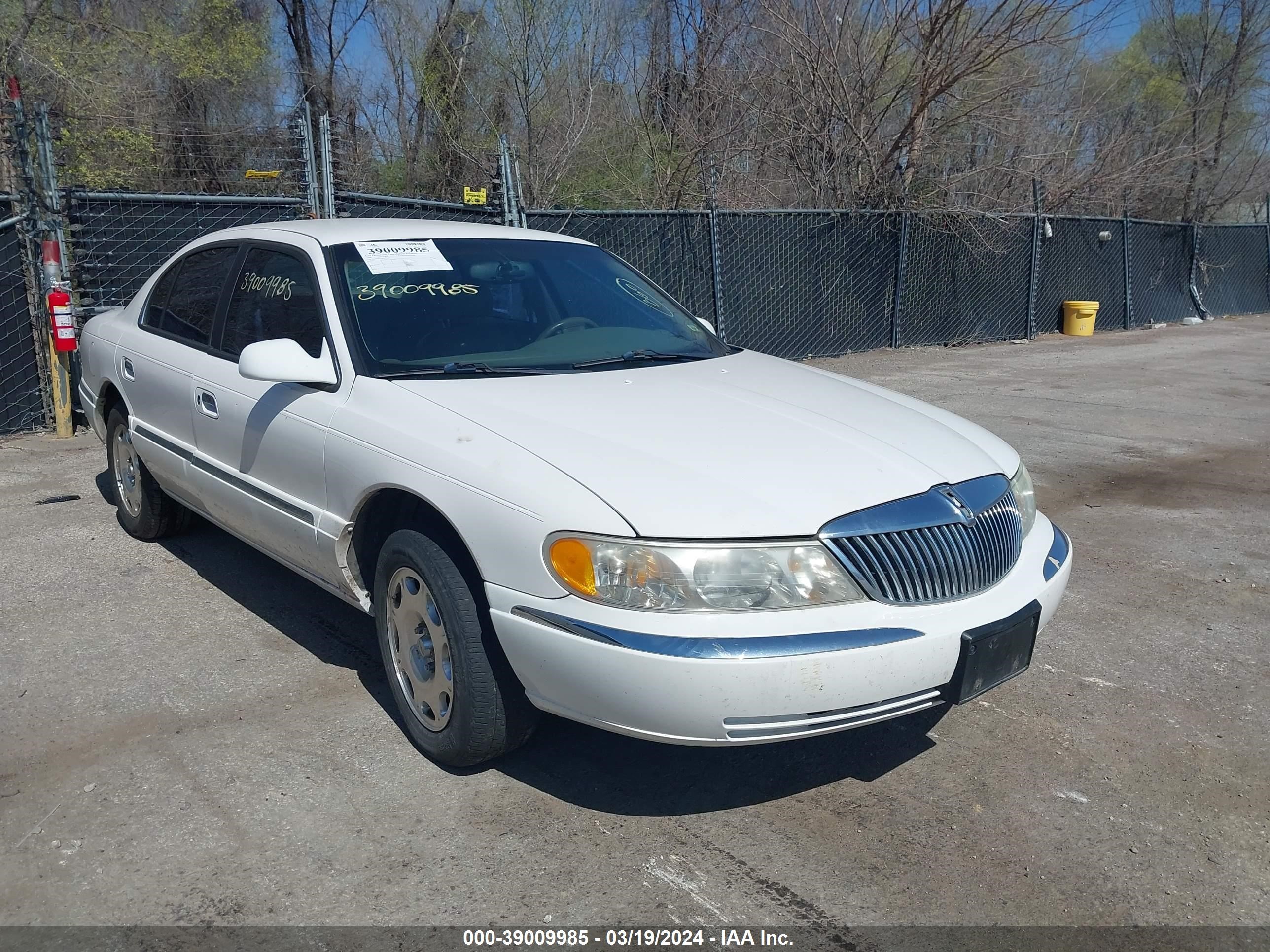 lincoln continental 1998 1lnfm97v7wy623657