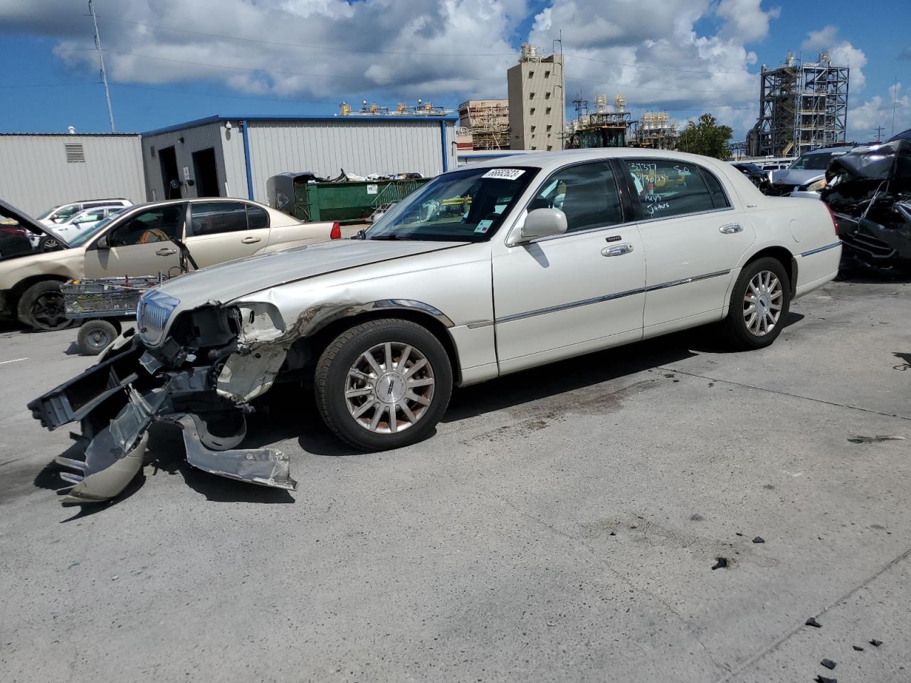 lincoln town car 2006 1lnhm81v46y643179