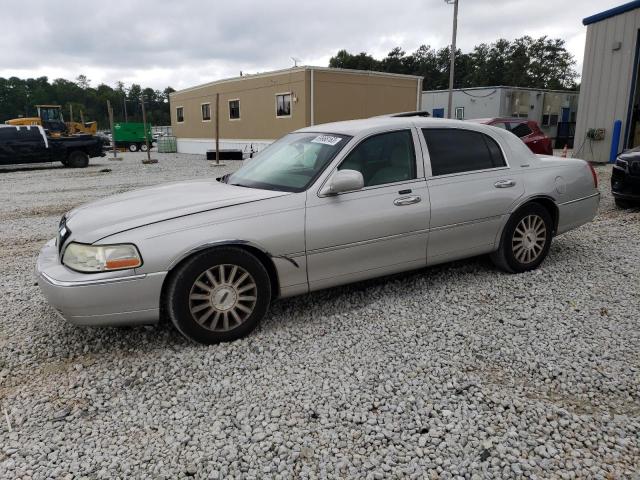 lincoln town car e 2004 1lnhm81w04y619600