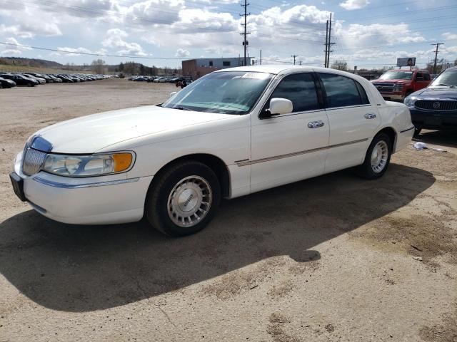 lincoln towncar 1999 1lnhm81w1xy629122