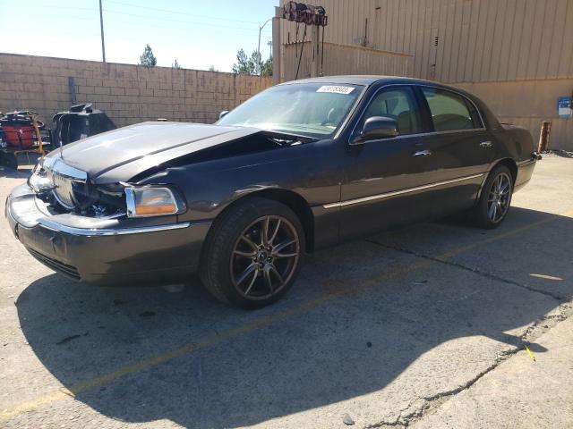 lincoln towncar 2005 1lnhm81w25y619521