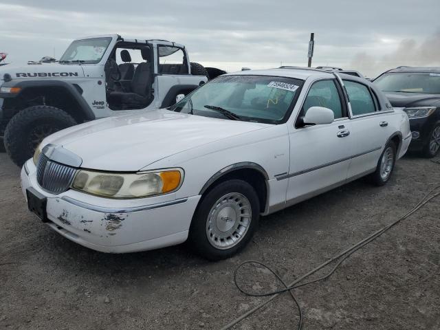 lincoln town car e 1999 1lnhm81w2xy664767