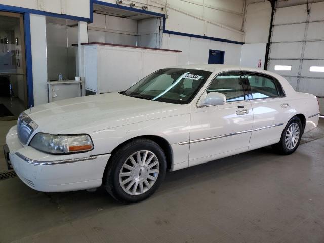 lincoln town car e 2003 1lnhm81w33y617869