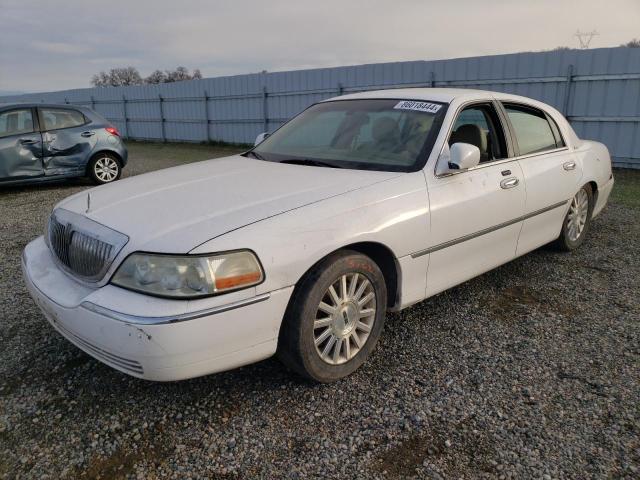 lincoln town car e 2003 1lnhm81w33y664125