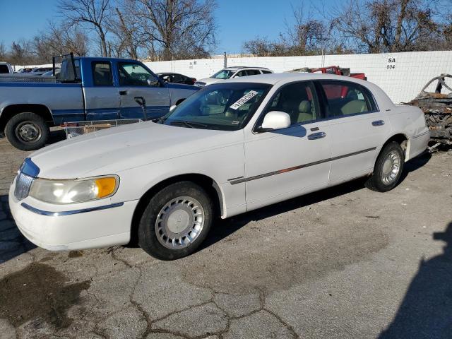 lincoln town car e 2000 1lnhm81w3yy887532