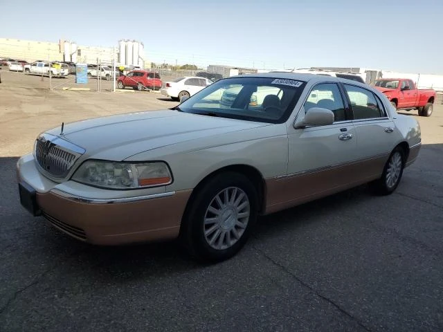 lincoln town car 2002 1lnhm81w43y660987