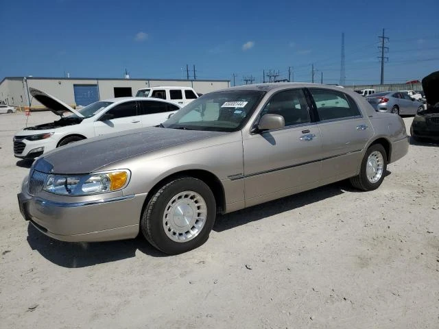 lincoln town car e 2002 1lnhm81w52y614194