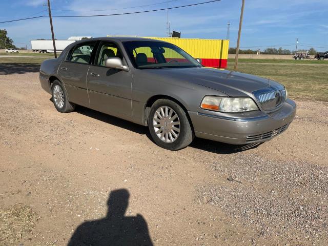 lincoln town car e 2003 1lnhm81w63y671926