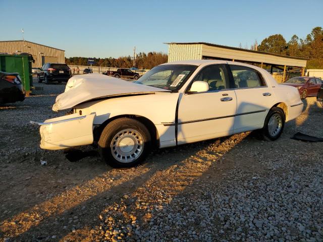 lincoln town car e 2001 1lnhm81w81y728432