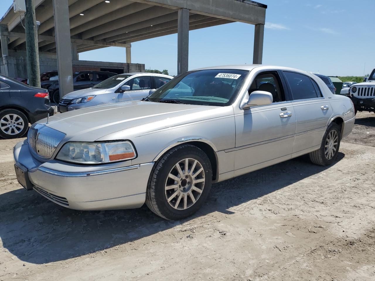 lincoln town car 2006 1lnhm81w86y643369