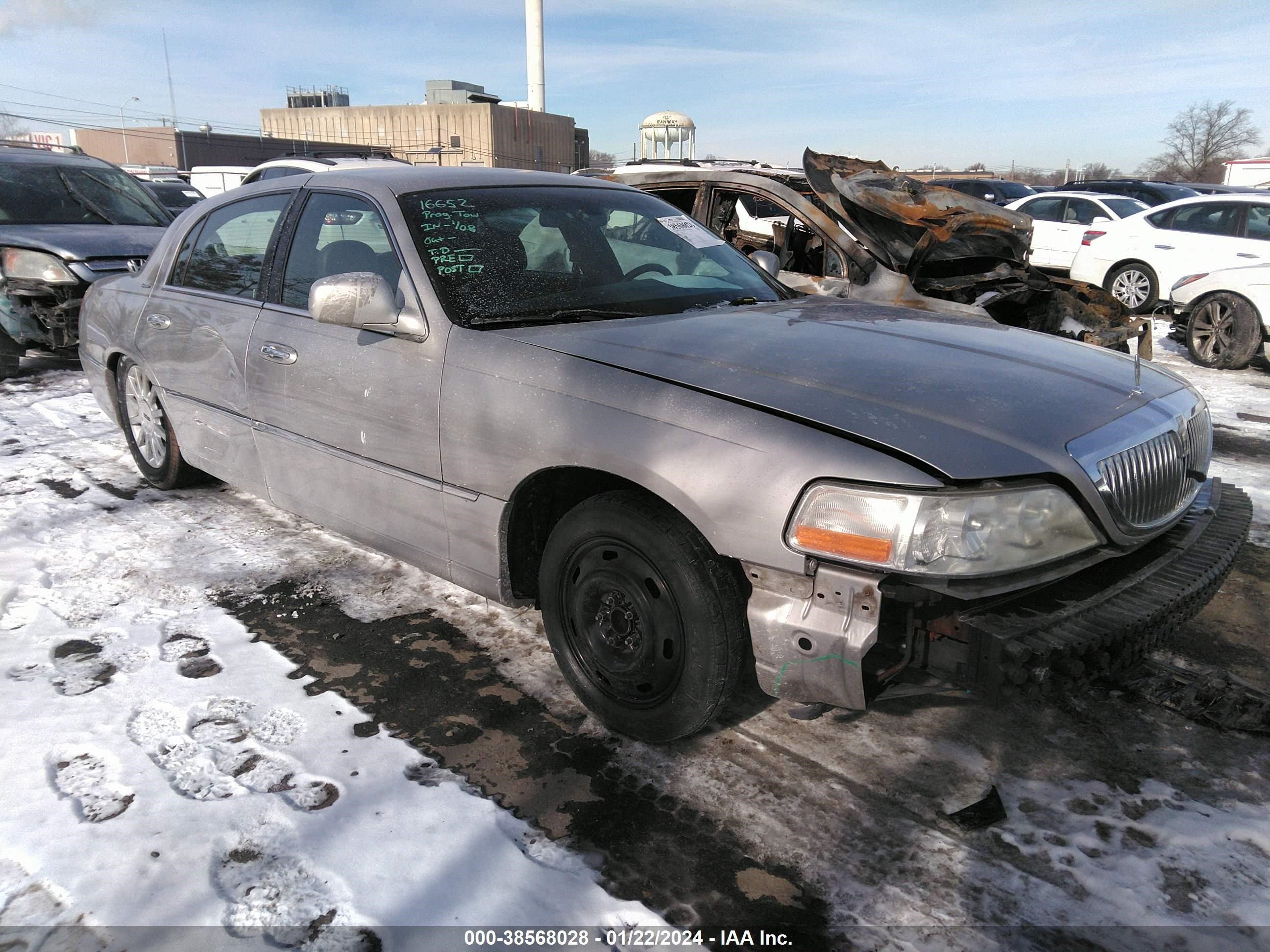 lincoln town car 2006 1lnhm81w86y649186