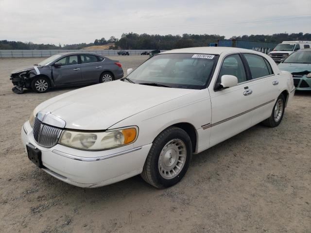 lincoln town car e 1999 1lnhm81w8xy664904