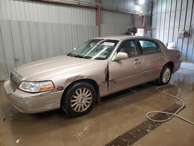 lincoln town car e 2003 1lnhm81wx3y672772