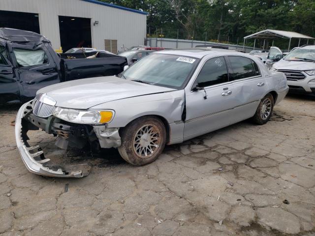 lincoln town car s 2002 1lnhm82w02y615607