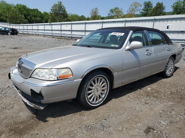 lincoln towncar 2003 1lnhm82w03y649788