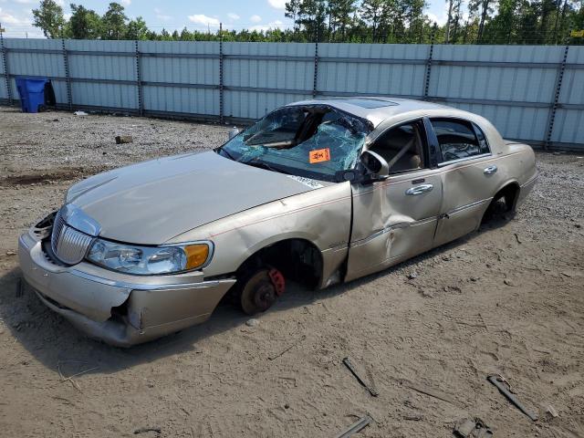 lincoln towncar 2002 1lnhm82w12y629483