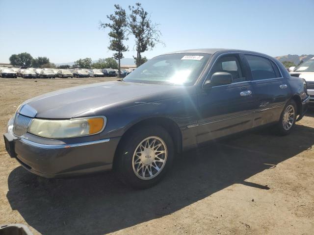 lincoln town car s 2001 1lnhm82w21y734676