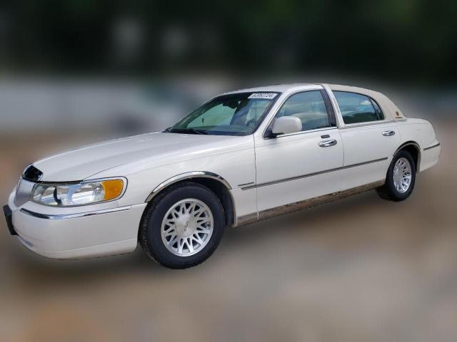 lincoln towncar 2002 1lnhm82w32y609915