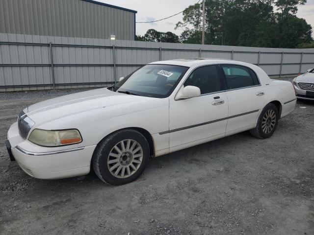 lincoln towncar 2003 1lnhm82w33y681781