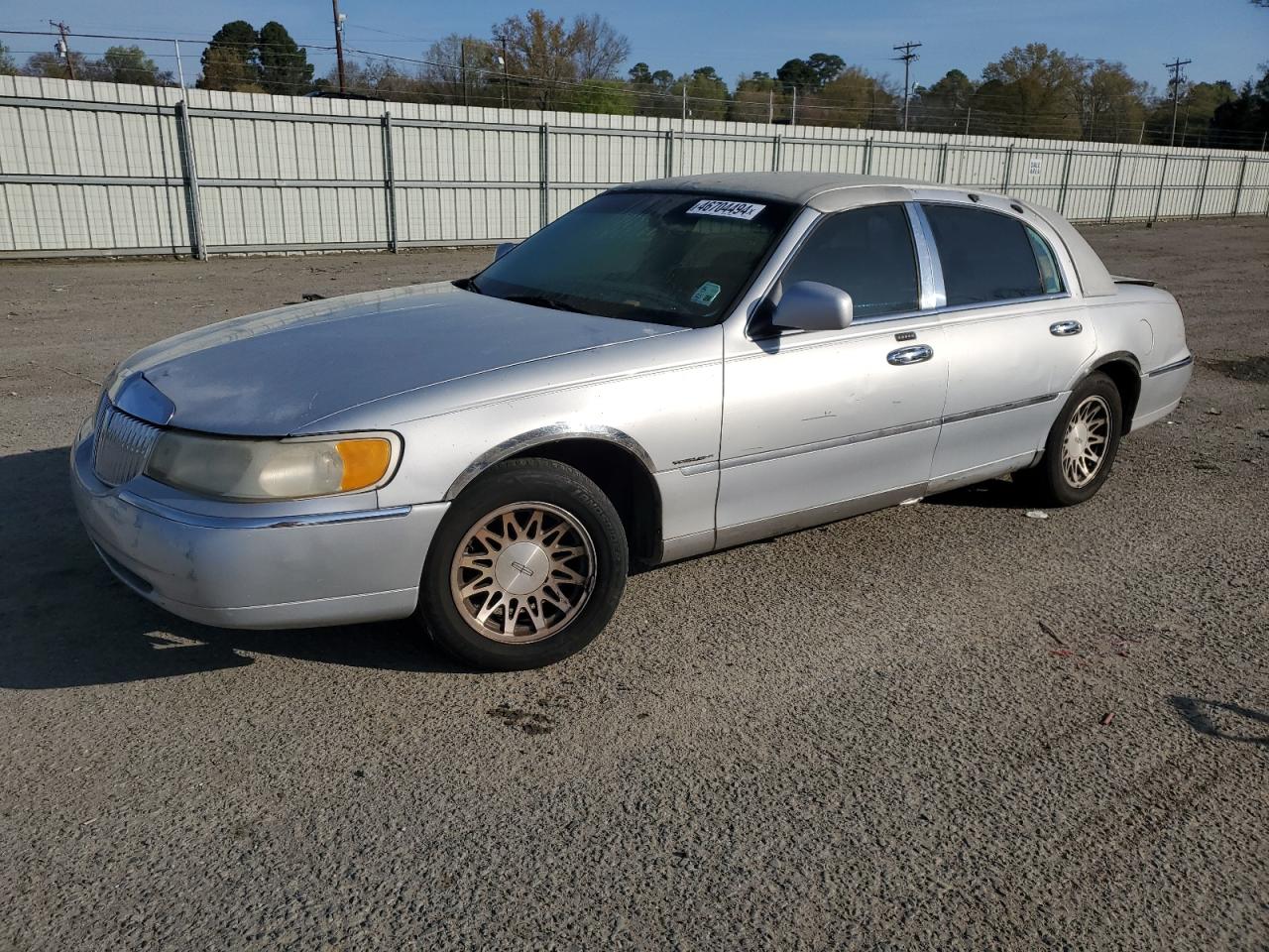 lincoln town car 2000 1lnhm82w3yy864380