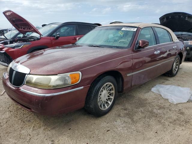 lincoln town car s 2002 1lnhm82w42y628988