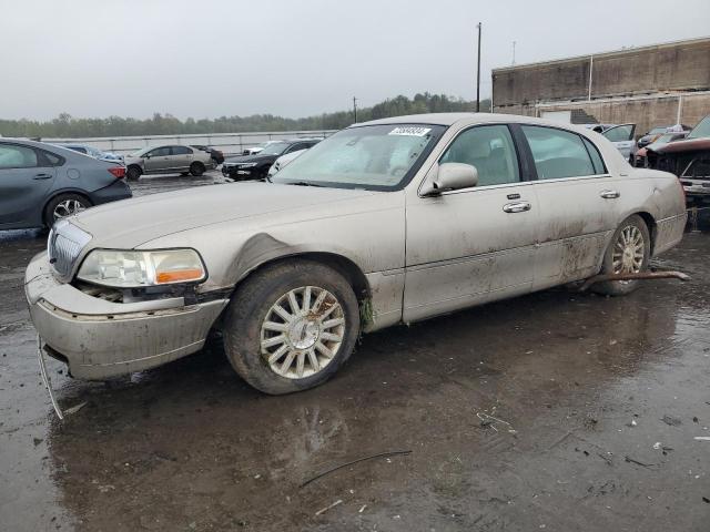 lincoln town car s 2003 1lnhm82w43y608421