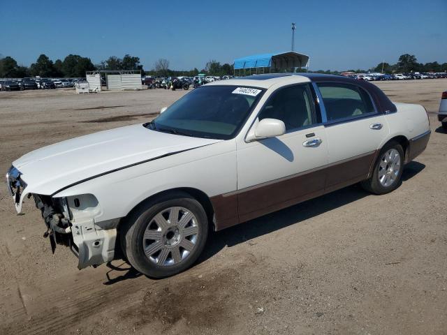 lincoln town car s 2005 1lnhm82w45y665673