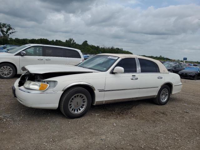 lincoln towncar 2001 1lnhm82w51y709948