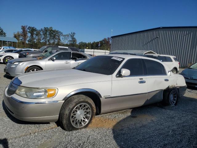 lincoln town car s 2002 1lnhm82w52y653706