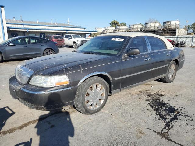 lincoln town car s 2005 1lnhm82w75y620551