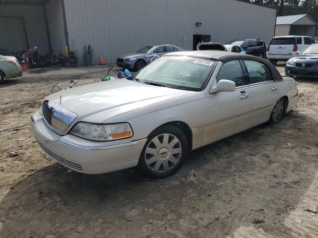 lincoln town car s 2005 1lnhm82w75y647443