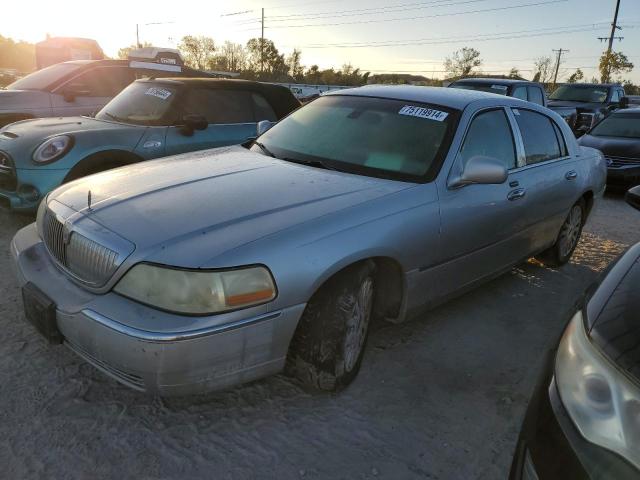 lincoln town car s 2003 1lnhm82w83y649988