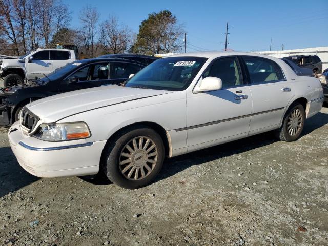 lincoln towncar 2003 1lnhm82w93y634268