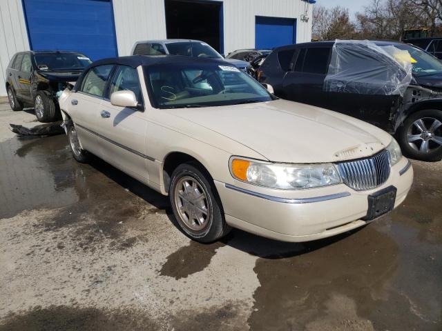 lincoln town car s 2001 1lnhm82wx1y730116