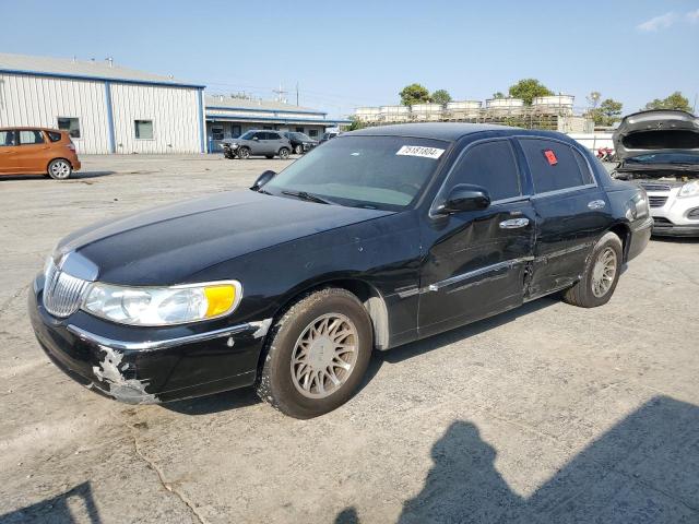 lincoln town car s 2002 1lnhm82wx2y618272