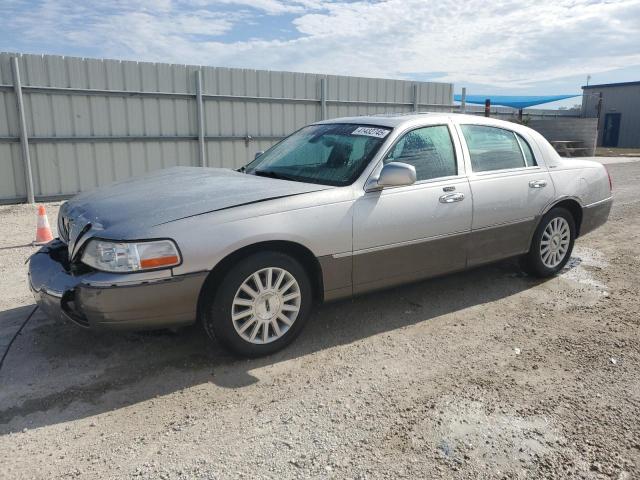 lincoln town car s 2003 1lnhm82wx3y692776