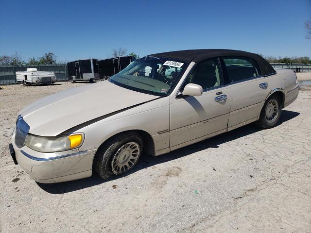 lincoln towncar 2001 1lnhm83w01y733704