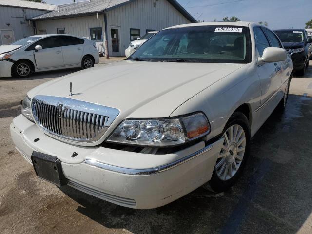 lincoln town car u 2004 1lnhm83w24y670755