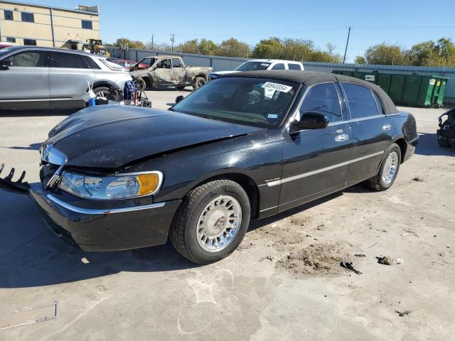 lincoln town car c 1999 1lnhm83w2xy676124